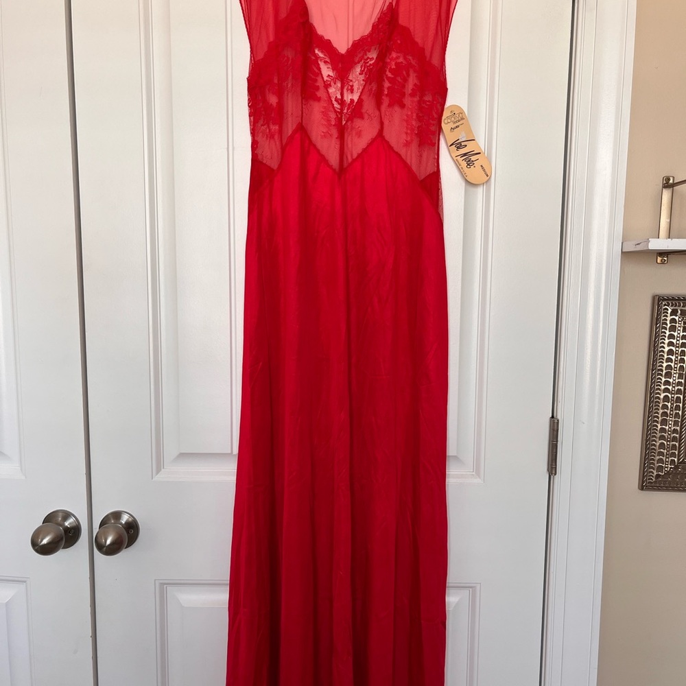 Vintage Val Mode Lace Trim Maxi Nightgown‎ Size Medium NWT